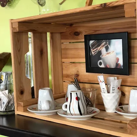 ホテル Arc-en-ciel Contact 2*