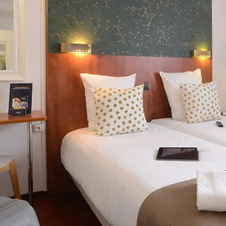 ホテル Arc-en-ciel Contact