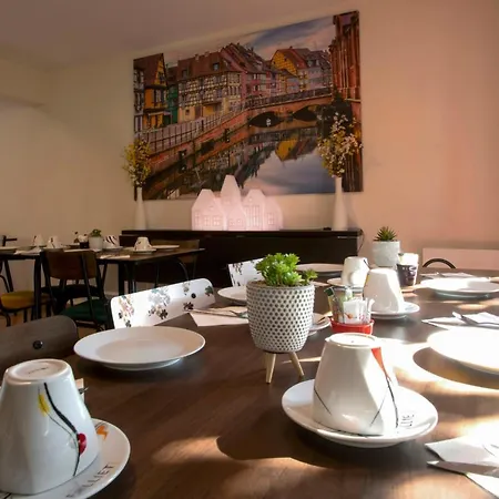Hotell Arc-en-ciel Contact 2*