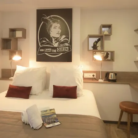 ホテル Arc-en-ciel Contact コルマール