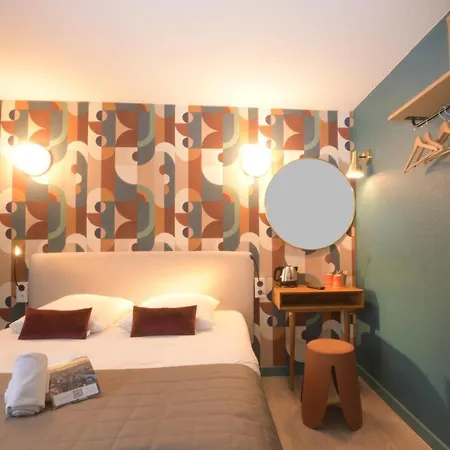 Arc-en-ciel Contact ホテル