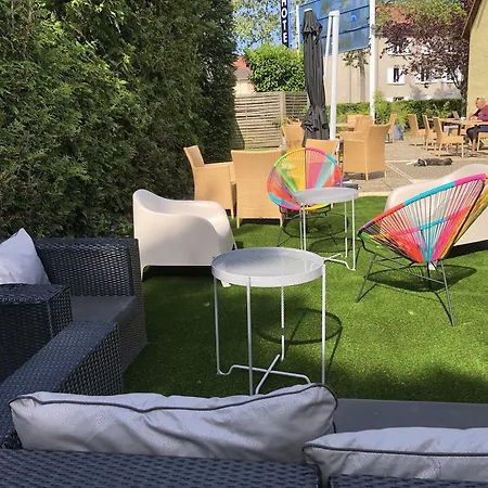 ホテル Arc-en-ciel Contact コルマール