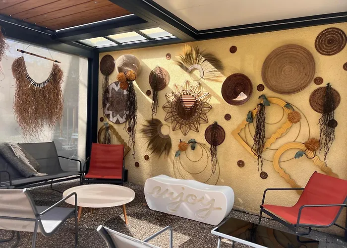 Arc-en-ciel Contact Hotel 2*