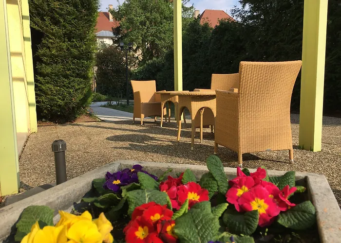 Hotel Arc-en-ciel Contact Colmar