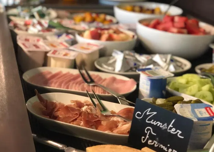 Arc-en-ciel Contact Hotel 2*