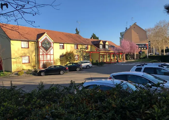 Hotel Arc-en-ciel Contact